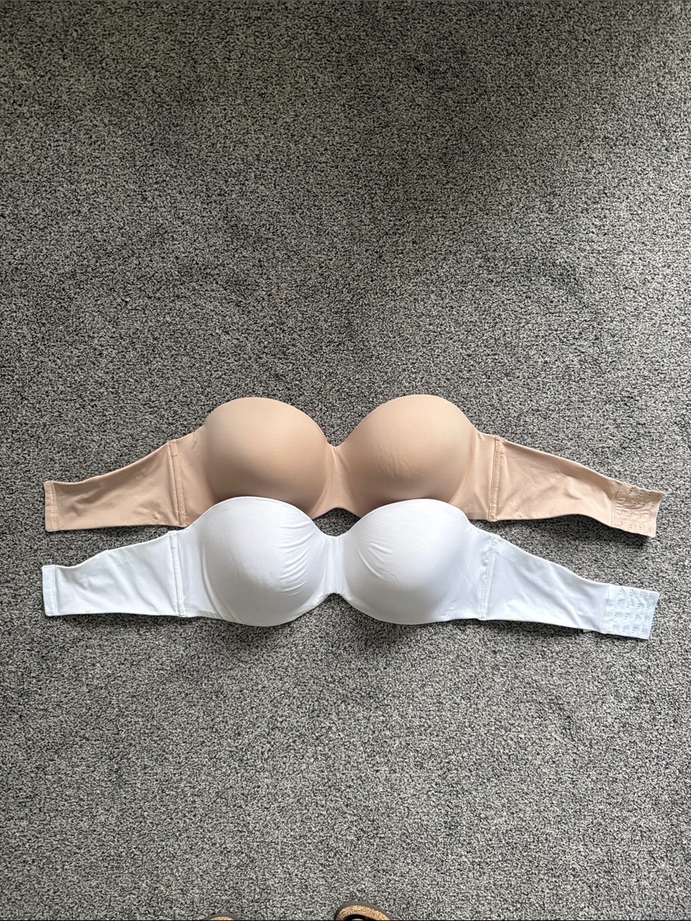 Maidenform Nude & White Strapless Multiway Bra Duo